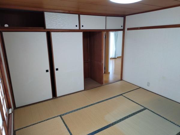 生駒市東生駒月見町のマンションの和室画像