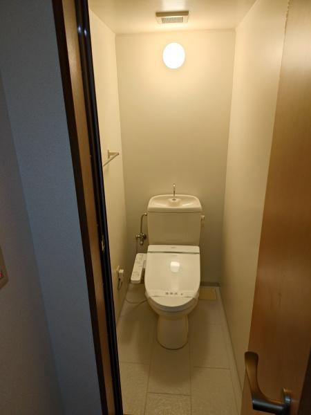 生駒市壱分町のマンションのトイレ画像