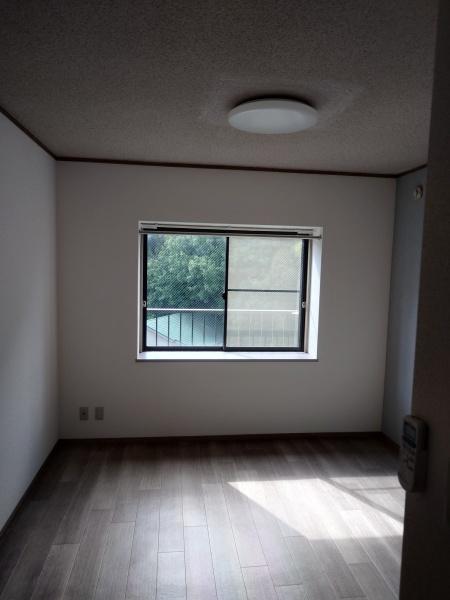 リヴェルテ生駒の洋室画像