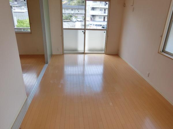 ウエストフィールドA棟のリビング画像