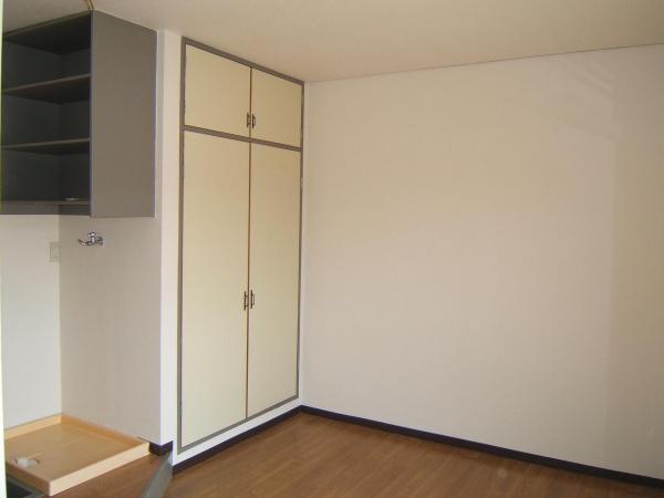 生駒市中菜畑２丁目のマンションの収納画像