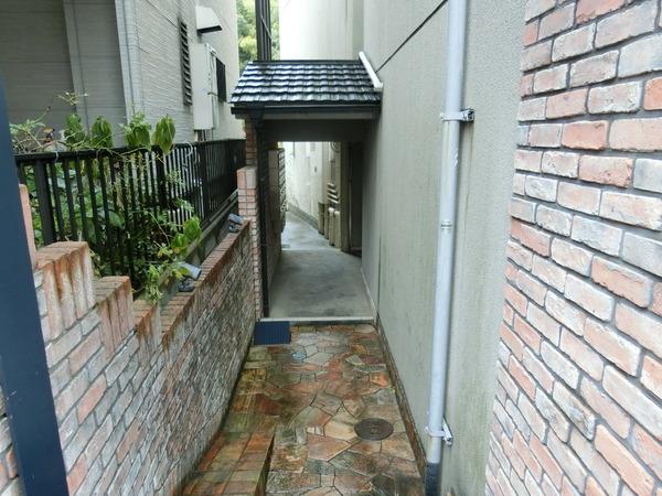 リヴェルテ生駒のエントランス画像