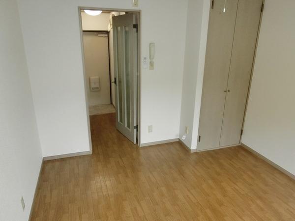 リヴェルテ生駒の洋室画像