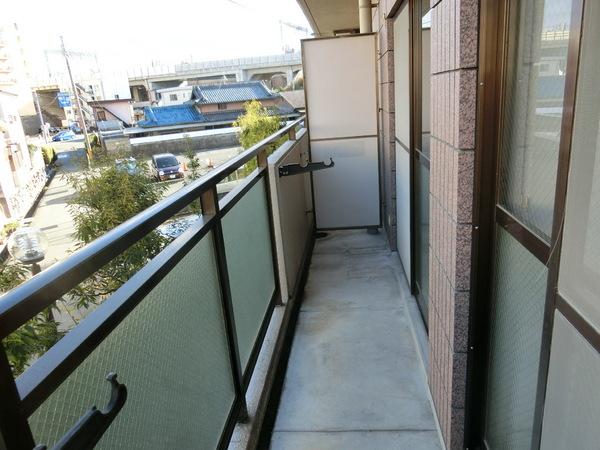 生駒市辻町のマンションのバルコニー画像