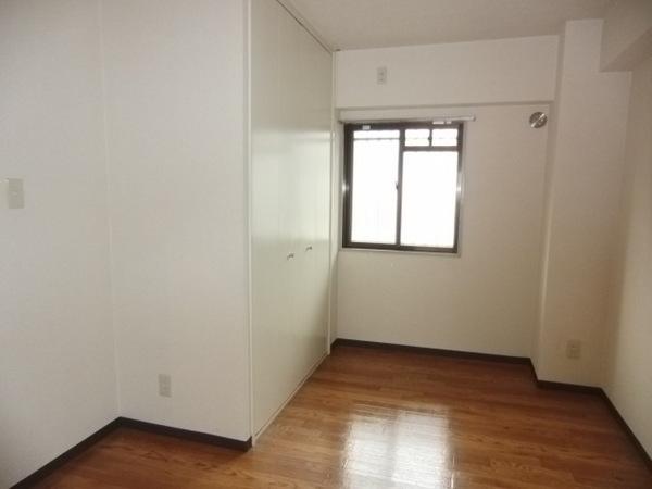 生駒市辻町のマンションの洋室画像