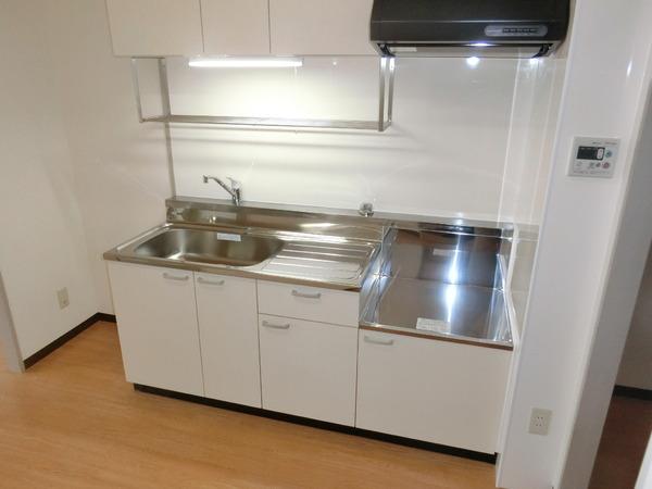 生駒市辻町のマンションのキッチン画像