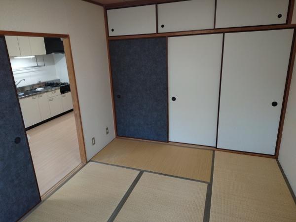 生駒市辻町のマンションの和室画像