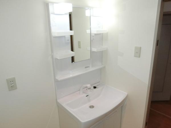 生駒市辻町のマンションの洗面台・洗面所画像