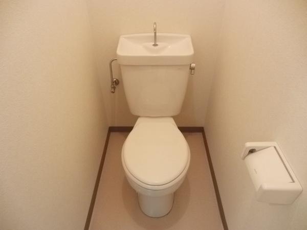 生駒市辻町のマンションのトイレ画像
