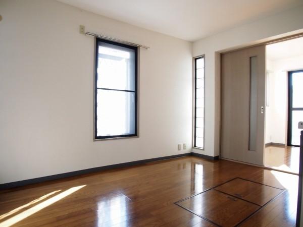 クレストアンのリビング画像