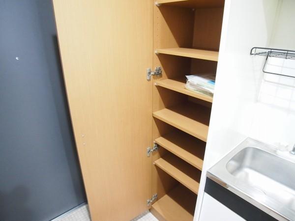 カルナ市ヶ谷薬王寺の玄関画像