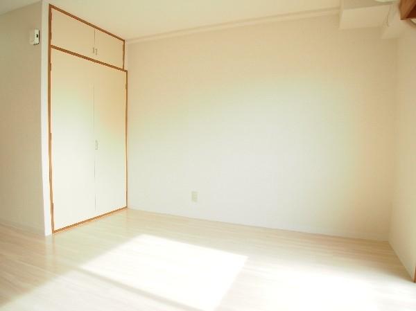 シャレードマルシンの収納画像