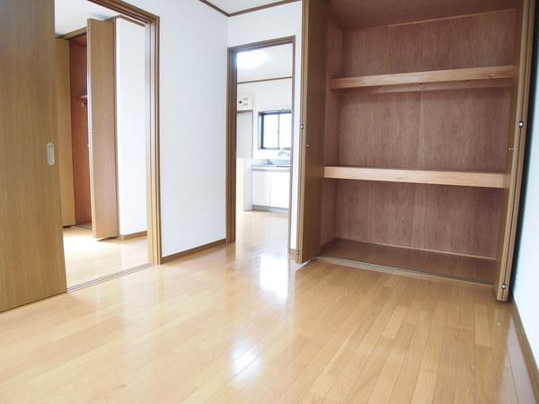 田原邸の収納画像