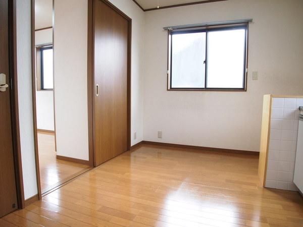 田原邸のリビング画像