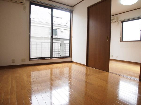 田原邸の洋室画像