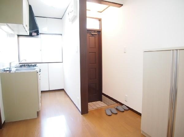 コーポ・アゼリア・3の玄関画像