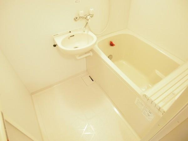 石橋マンションのバス画像