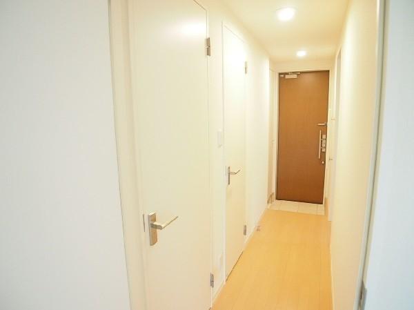 BelleVieMomoi（ベルヴィモモイ）の玄関画像