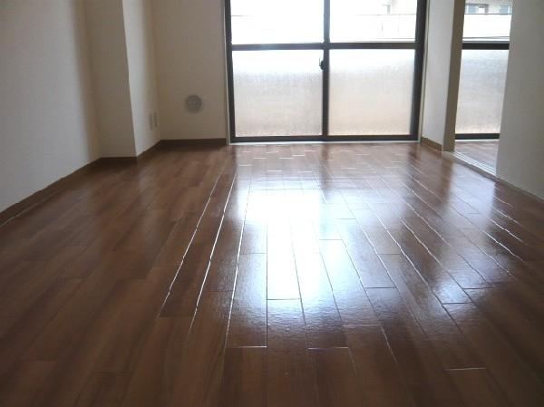 EXIVENERIMAの洋室画像