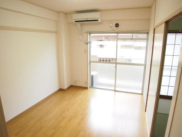 石橋マンションの洋室画像