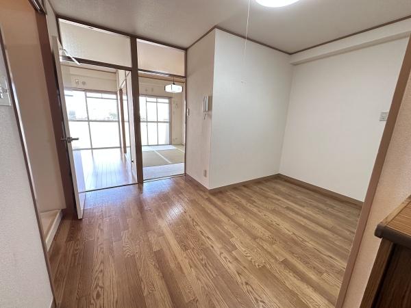 石橋マンションのリビング画像