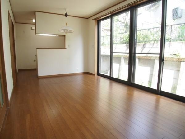 ＦＬＡＴＳのリビング画像