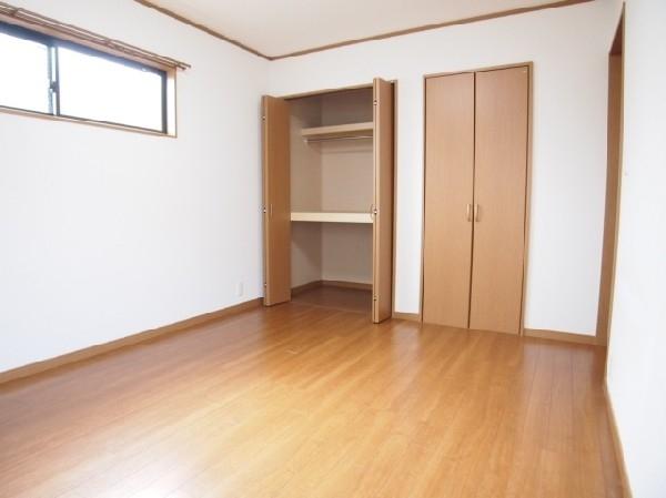 ＦＬＡＴＳの洋室画像