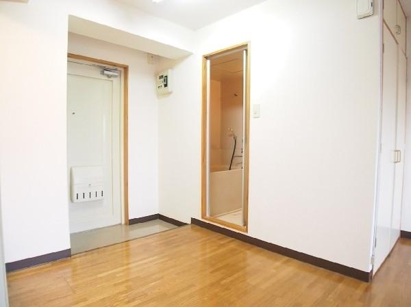 シャレードマルシンの玄関画像