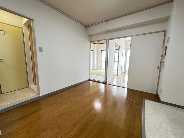 小泉マンションのリビング画像