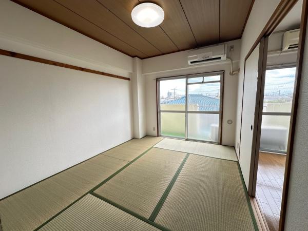 小泉マンションの和室画像