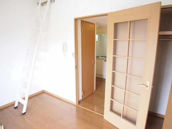 ブルーベルイーストの洋室画像