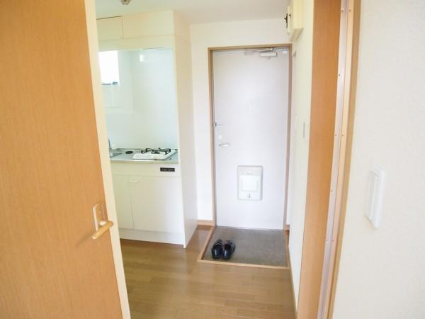 ブルーベルイーストの玄関画像