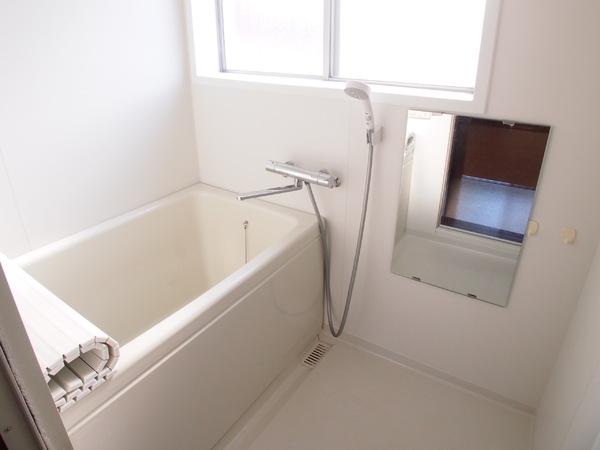 山本コーポのバス画像