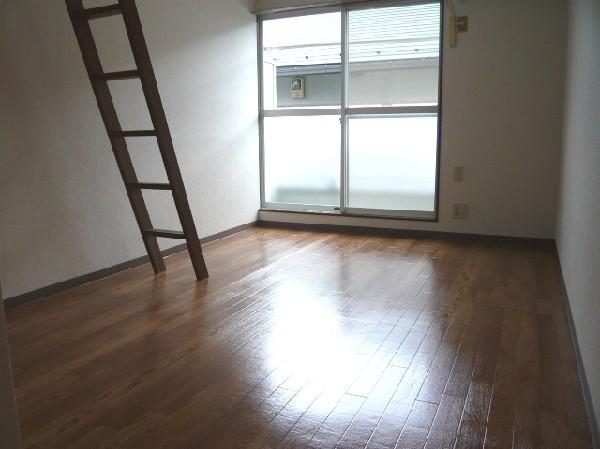 グリーンハイムの洋室画像