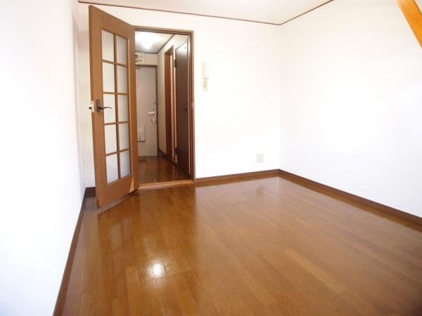 ImagawaMidGradenCo-po９のリビング画像