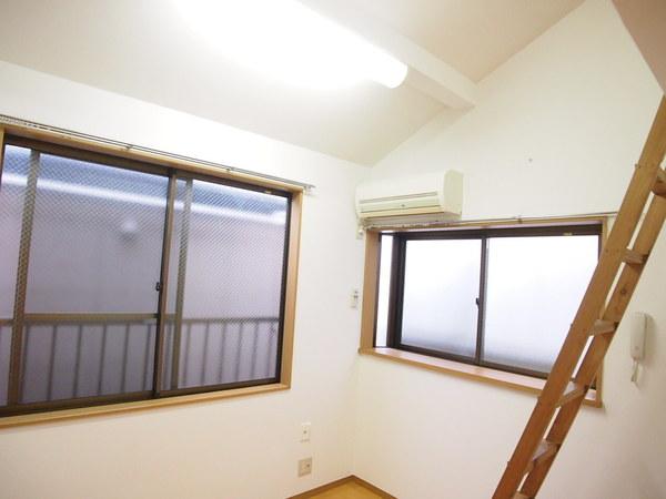 アトリエ彩雲の洋室画像