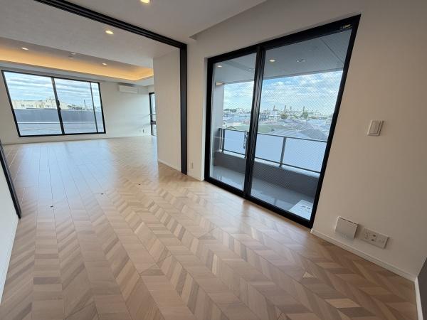 プラチナテラス・ロイロのリビング画像