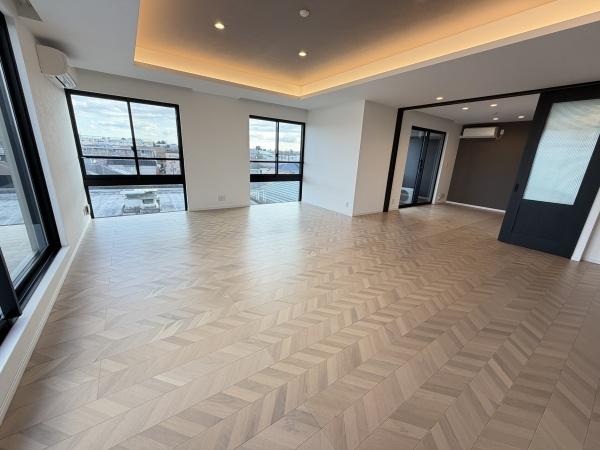 プラチナテラス・ロイロのリビング画像