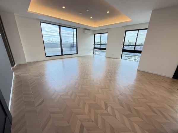 プラチナテラス・ロイロのリビング画像