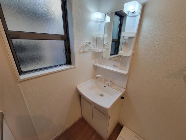 サン・ルシェールの洗面台・洗面所画像