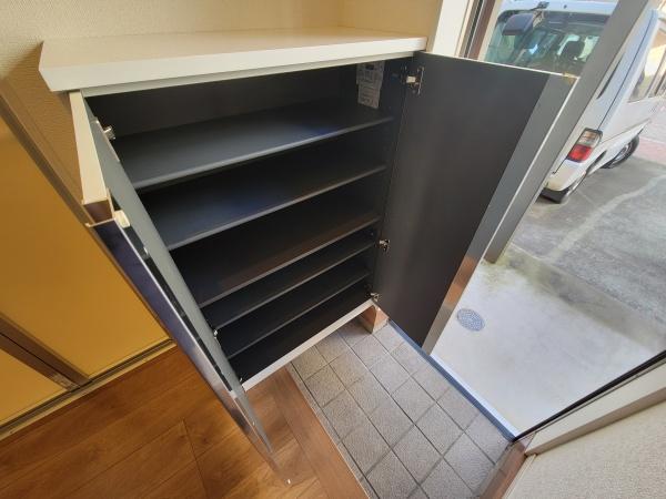 サン・ルシェールの玄関画像