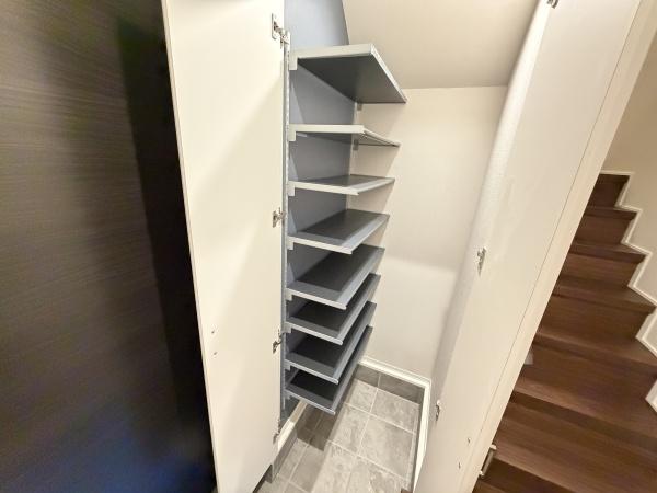 INOテラスの玄関画像