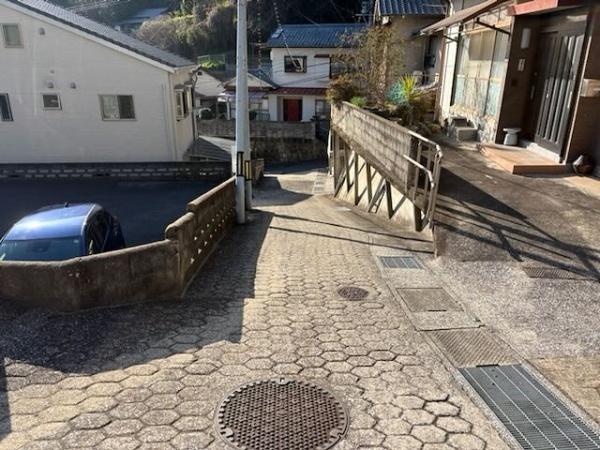 佐世保市八幡町の土地の前面道路含む現地写真画像