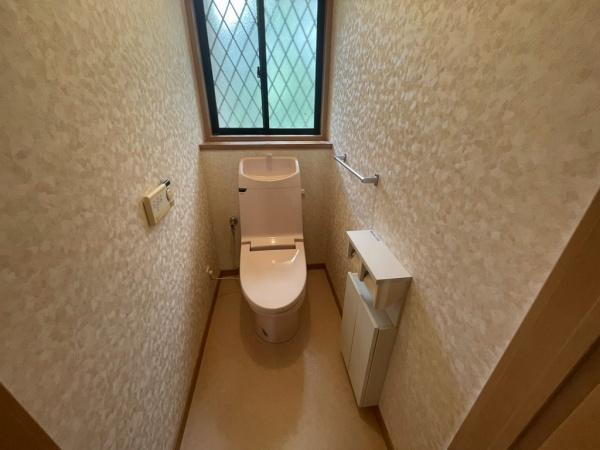 佐世保市高梨町の中古一戸建のトイレ画像