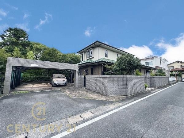 春日市白水池１丁目の中古一戸建の前面道路含む現地写真画像