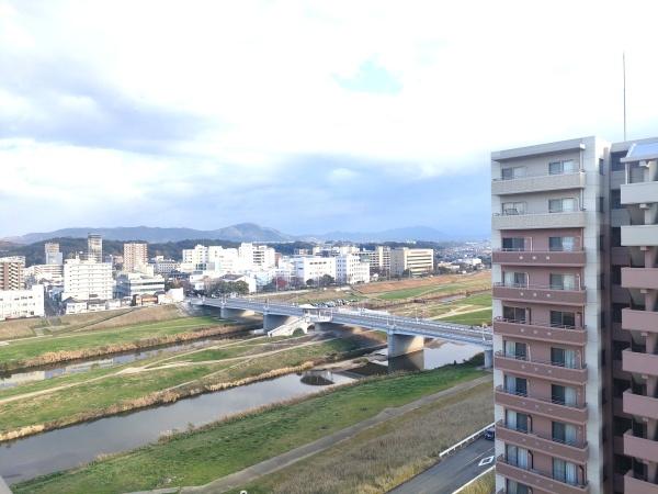 エバーライフリバーサイド飯塚弐番館の現地からの眺望画像
