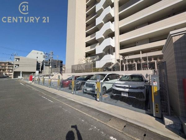 アーバンパレス都府楼前駅の駐車場画像