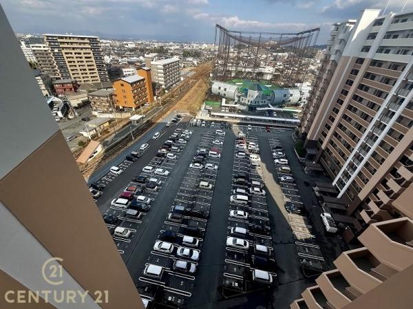 エバーライフ久留米南の駐車場画像