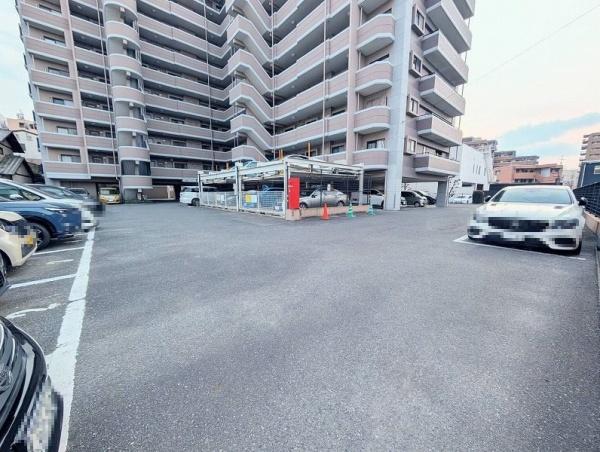 アムール板付7の駐車場画像