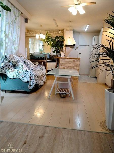 プリオーレ飯塚ガーデンヒルズのリビング画像